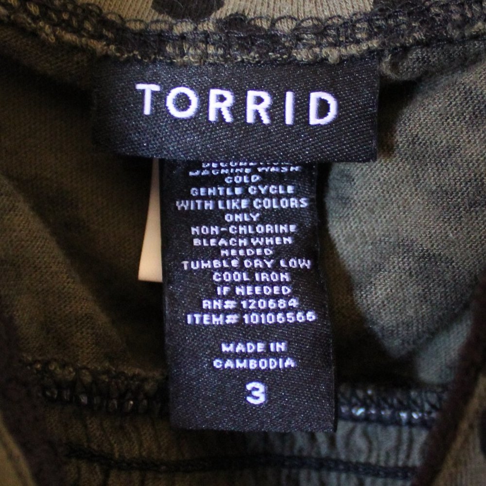 Torrid Green Leopard Print Lace Open Back Top - image 3